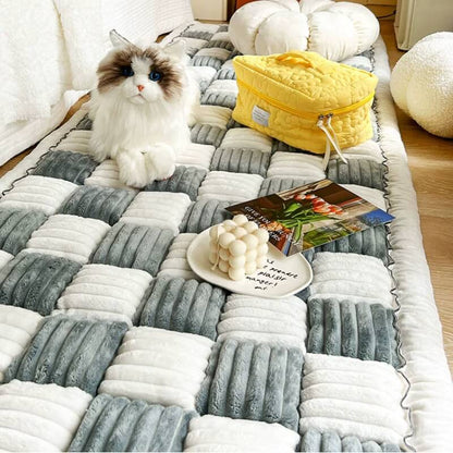 Cream-colored Large Plaid Square Fuzzy Pet Mat Bed