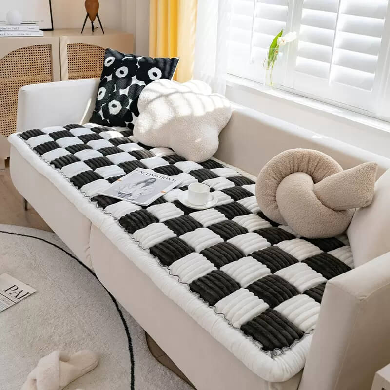 Cream-colored Large Plaid Square Fuzzy Pet Mat Bed