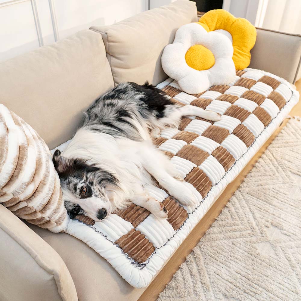 Cream-colored Large Plaid Square Fuzzy Pet Mat Bed